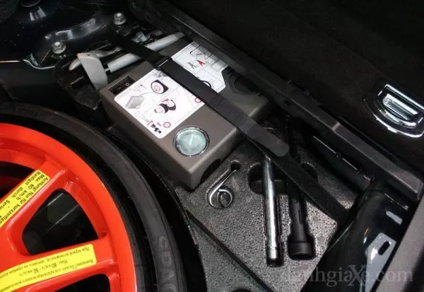 Hướng Dẫn Thay Lốp Dự Phòng 2 Hướng Dẫn Thay Lốp Dự Phòng