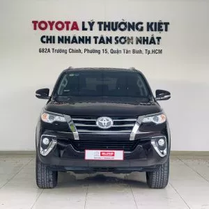 TOYOTA FORTUNER 2.7AT 4×2 2017