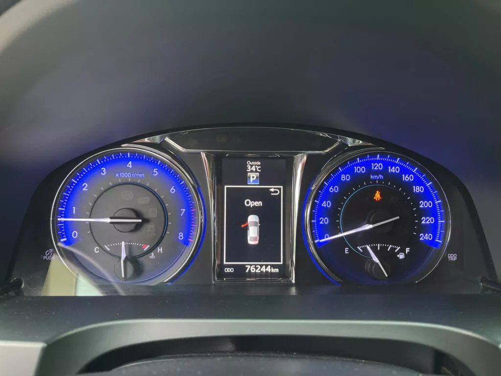 Toyota Camry 2.0G 2019
