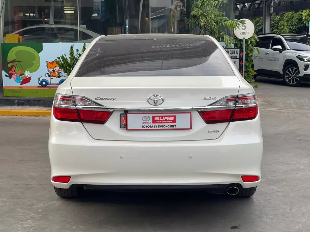 Toyota Camry 2.0G 2019