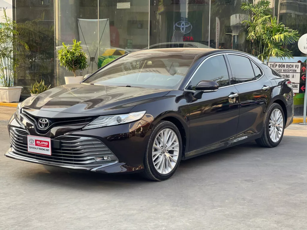 Toyota Camry 2.5Q 2020