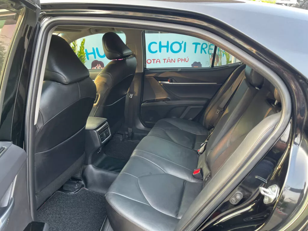 Toyota Camry 2.5Q 2019