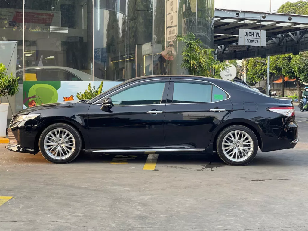 Toyota Camry 2.5Q 2019