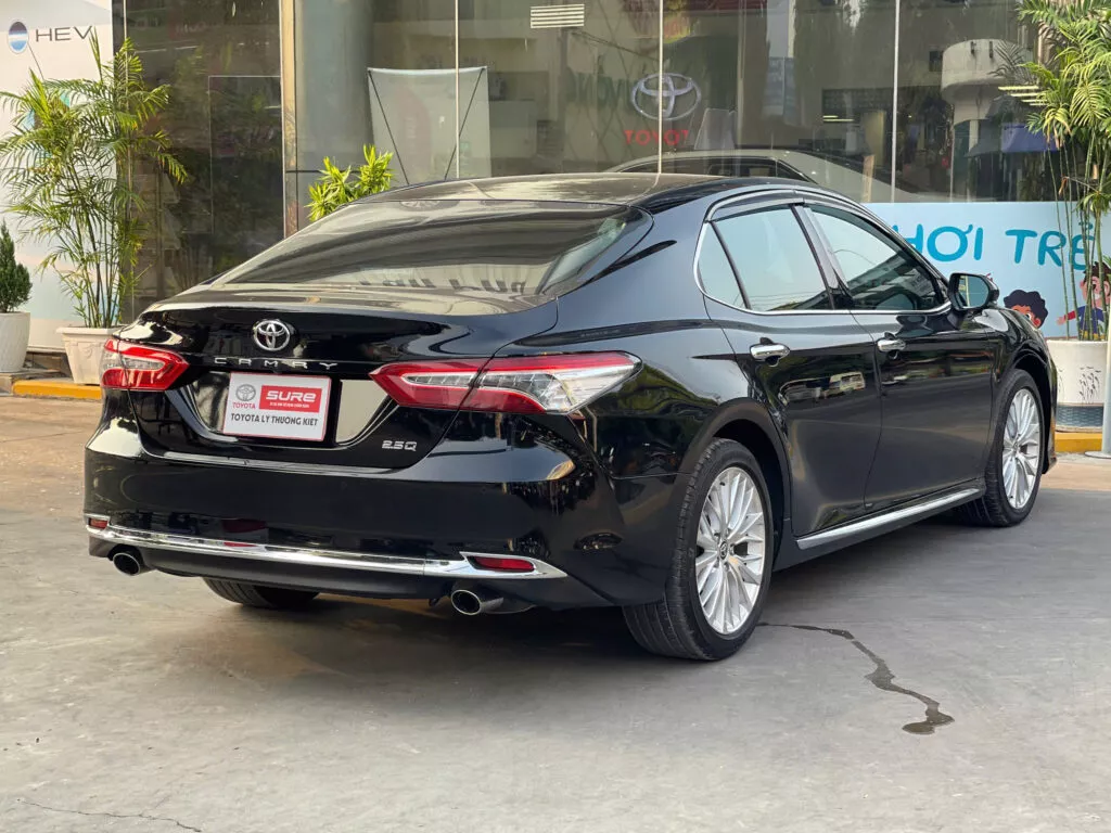 Toyota Camry 2.5Q 2019