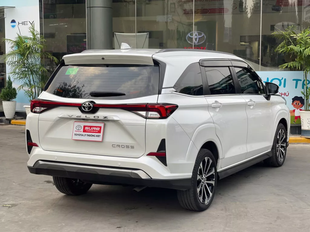 Toyota Veloz Cross Top 2023